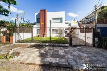 Casa com 3 Quartos à venda, 240m² no Ipanema, Porto Alegre