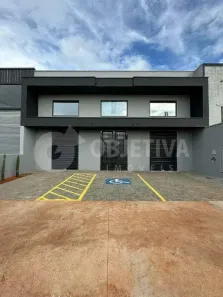 Sala Comercial para alugar, 42m² no Novo Mundo, Uberlândia
