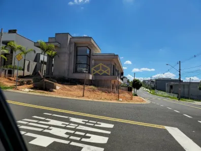 Sobrado com 4 Quartos à venda, 300m² no Swiss Park, Campinas