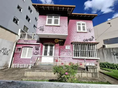 Casa com 3 Quartos à venda, 550m² no Várzea, Teresópolis
