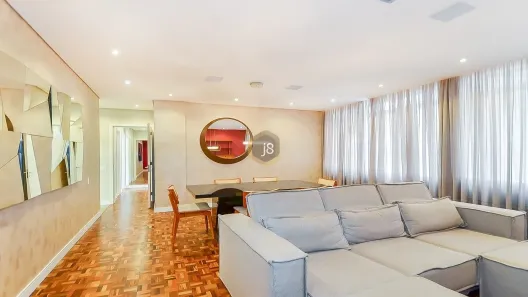 Apartamento com 3 Quartos para alugar, 140m² no Centro, Curitiba