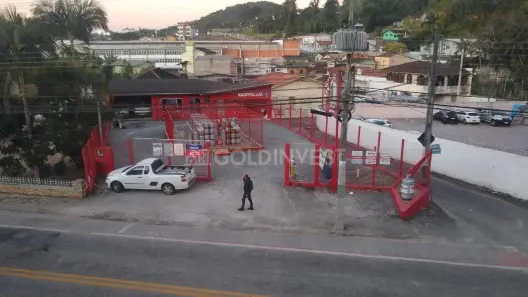 Casa com 3 Quartos à venda, 250m² no Primeiro de Maio, Brusque
