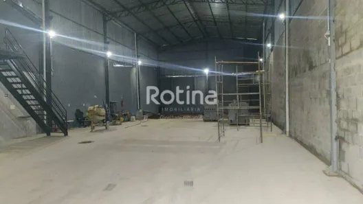 Galpão/Depósito/Armazém à venda, 372m² no Custódio Pereira, Uberlândia