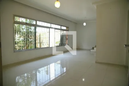 Casa com 4 Quartos à venda, 250m² no Taboão, São Bernardo do Campo