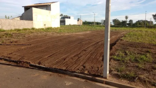à venda, 250m² no Jardim Aeroporto, Presidente Epitácio