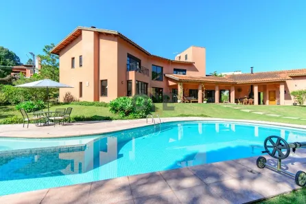 Casa de Condomínio com 4 Quartos à venda, 540m² no Residencial Euroville, Carapicuíba