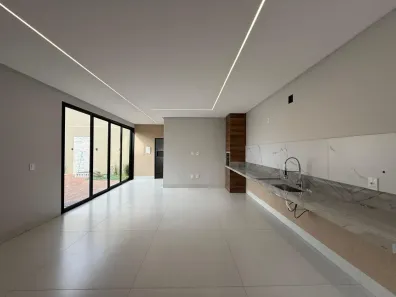 Casa com 3 Quartos à venda, 270m² no Jardim Atlântico, Goiânia