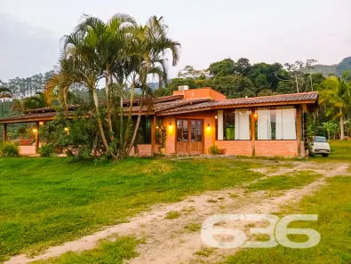 Fazenda/Sítio com 3 Quartos à venda, 180m² no Braço Serraria, São João do Itaperiú