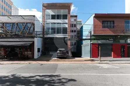 Prédio Comercial para alugar, 686m² no Chácara Santo Antônio (Zona Sul), São Paulo