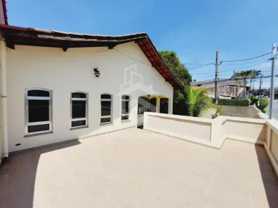 Casa com 3 Quartos à venda, 214m² no Vila Campanela, São Paulo