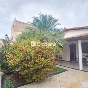 Casa com 3 Quartos à venda, 270m² no Parque Pampulha, Montes Claros