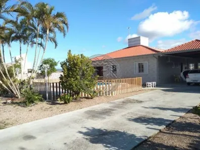 Casa com 4 Quartos à venda, 205m² no Campeche, Florianópolis