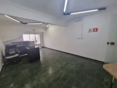Casa à venda, 241m² no Mirandópolis, São Paulo
