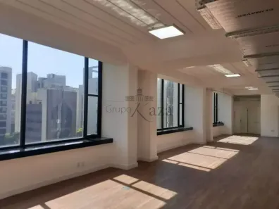 Prédio Comercial à venda, 187m² no Cidade Monções, São Paulo