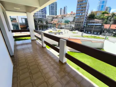 Casa com 7 Quartos para alugar, 451m² no Caminho das Árvores, Salvador