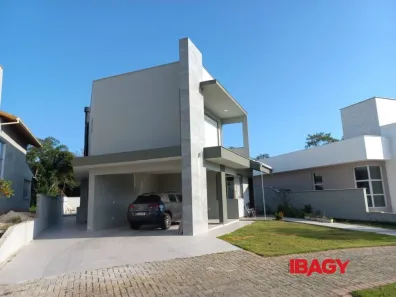 Casa com 4 Quartos para alugar, 230m² no Ribeirão da Ilha, Florianópolis