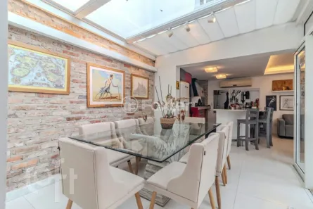 Casa com 5 Quartos à venda, 357m² no Rio Branco, Porto Alegre