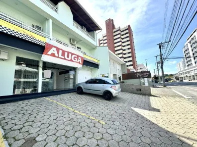 Galpão/Depósito/Armazém para alugar, 230m² no Vila Nova, Blumenau