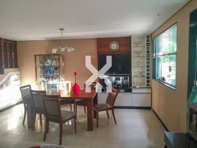Casa com 4 Quartos à venda, 160m² no Santa Mônica, Belo Horizonte