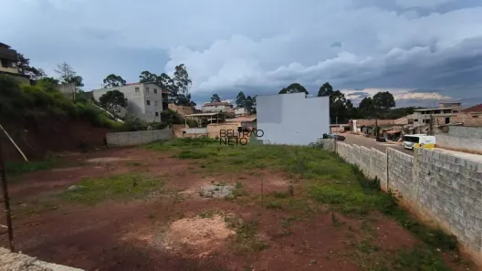 à venda, 1300m² no Jardim Canadá, Nova Lima