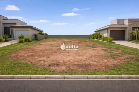 Lote/Terreno à venda, 473m² no Jardim Sul, Uberlândia