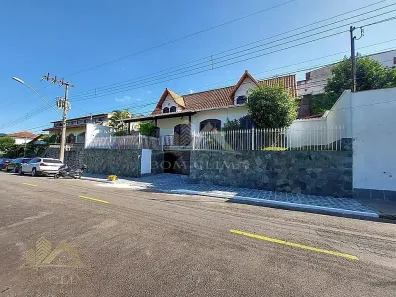 Casa com 5 Quartos para alugar, 406m² no Bom Clima, Juiz de Fora