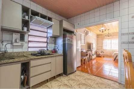Casa com 4 Quartos à venda, 188m² no Vila Monte Carlo, Cachoeirinha