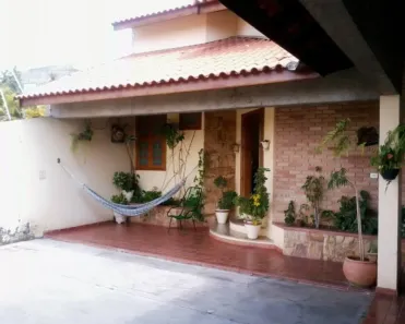 Casa com 4 Quartos para alugar, 300m² no Vila Barão, Sorocaba