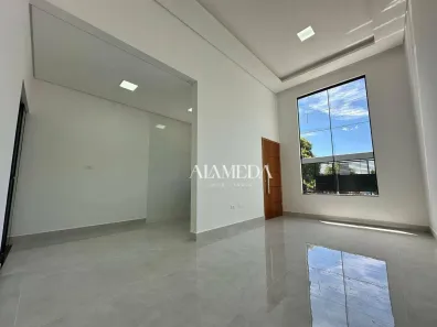 Casa com 3 Quartos para alugar, 85m² no Jardim Montecatini, Londrina