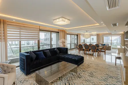 Apartamento com 3 Quartos à venda, 236m² no Jardim Europa, Porto Alegre