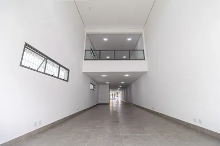Ponto Comercial à venda, 550m² no Vila Mathias, Santos