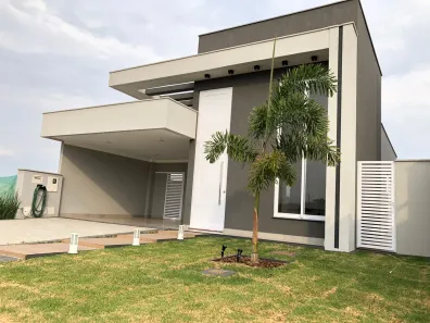 Casa de Condomínio com 4 Quartos à venda, 213m² no Residencial Goiânia Golfe Clube, Goiânia