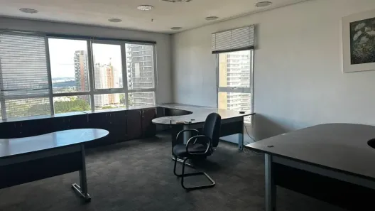 Ponto Comercial para alugar, 85m² no Sítio Tamboré Alphaville, Barueri