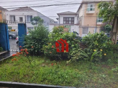 Sobrado com 4 Quartos para venda ou aluguel, 755m² no Macuco, Santos
