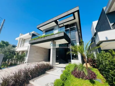 Casa de Condomínio com 3 Quartos à venda, 235m² no Centro, Gravataí