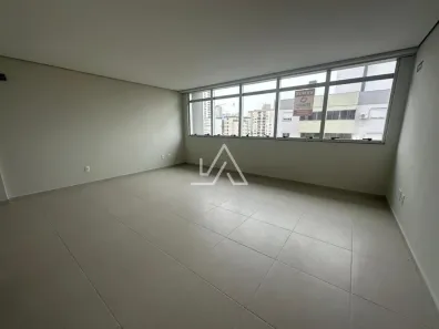 Sala Comercial à venda, 41m² no Centro, Passo Fundo