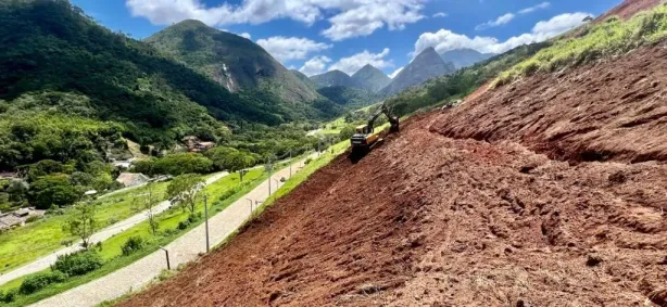 Lote/Terreno à venda, 2400m² no Corrêas, Petrópolis