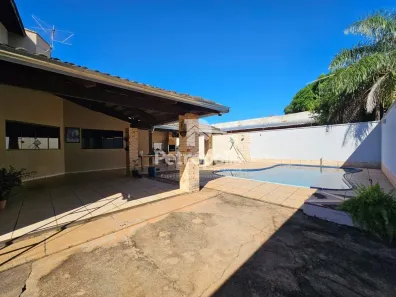 Casa com 4 Quartos à venda, 214m² no Plano Diretor Sul, Palmas