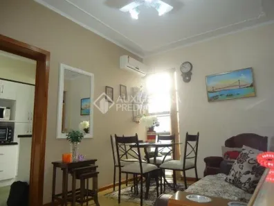 Apartamento com 2 Quartos à venda, 56m² no Santo Antônio, Porto Alegre