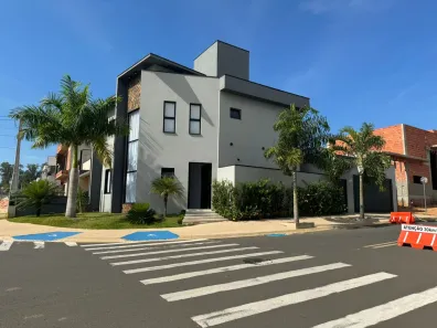 Sobrado com 2 Quartos à venda, 200m² no Residencial Parque Imperial, Salto