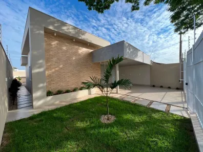 Casa com 3 Quartos à venda, 300m² no Parque das Laranjeiras, Maringá