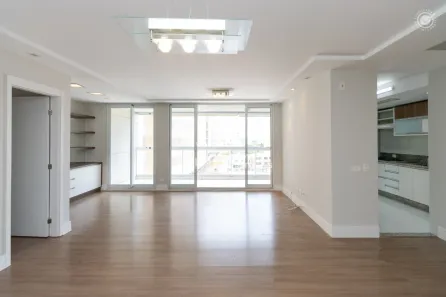 Apartamento com 3 Quartos para alugar, 113m² no Portão, Curitiba