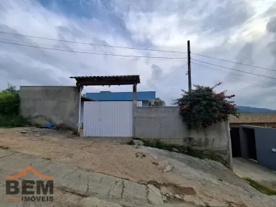 Casa com 3 Quartos à venda, 180m² no Santa Regina, Camboriú