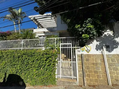 Casa com 3 Quartos à venda, 271m² no Coqueiros, Florianópolis