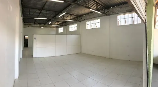 Galpão/Depósito/Armazém para alugar, 100m² no Parque São Luís, Taubaté