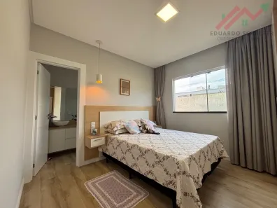 Casa de Condomínio com 3 Quartos à venda, 225m² no Santa Regina, Camboriú