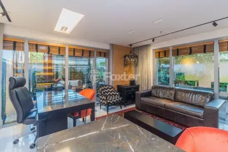 Sala Comercial à venda, 140m² no Moinhos de Vento, Porto Alegre
