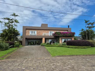 Casa de Condomínio com 4 Quartos à venda, 324m² no Atlântida-Sul, Osório