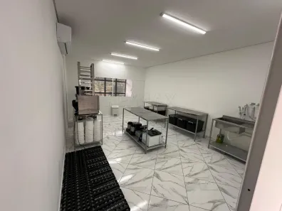 Ponto Comercial para alugar, 50m² no Jardim Trevo, Jundiaí