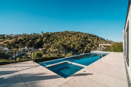 Casa com 4 Quartos à venda, 750m² no Salvaterra, Juiz de Fora